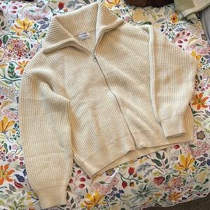 Old Navy Cream Chunky Knit Cardigan